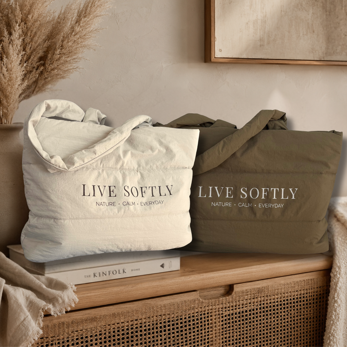 Gesteppte Schultertasche „Live Softly“ – großer Shopper in 2 Farben