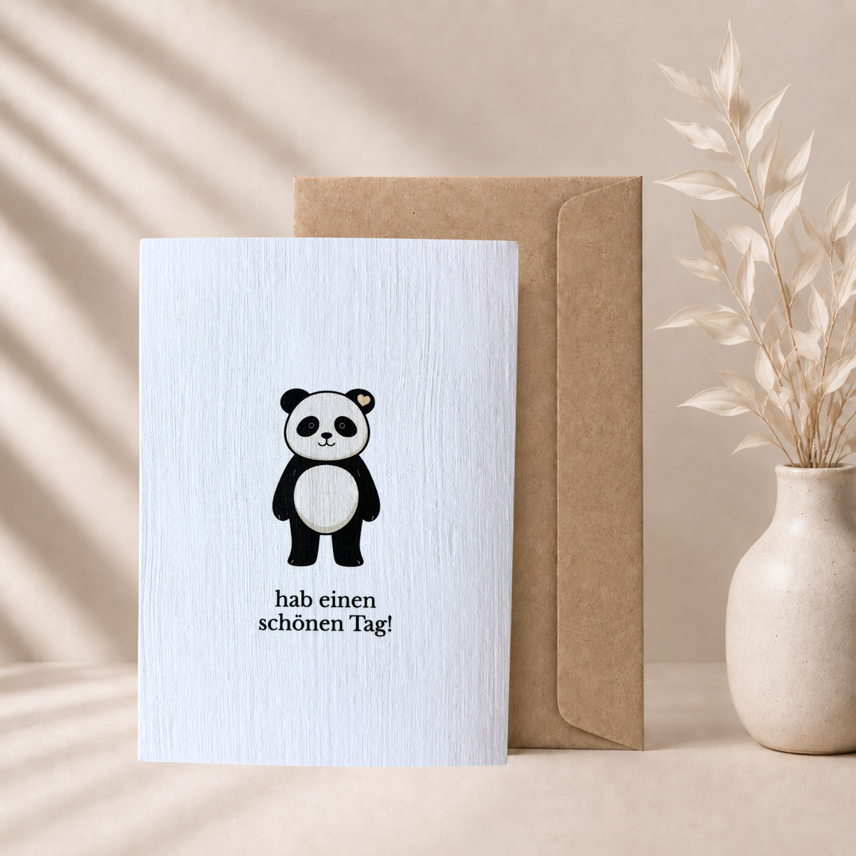Panda Grußkarte „Hab einen schönen Tag“ mit braunem Umschlag (A6)